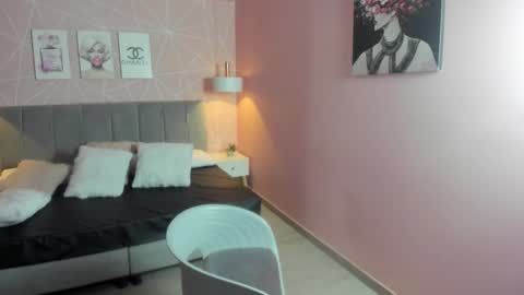 Zara Sweet  online show from January 19, 2026, 12:20 pm