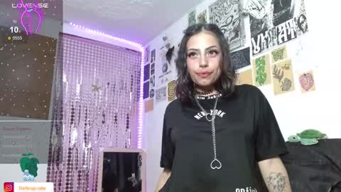 Zara Flores online show from February 1, 2025, 4:03 am
