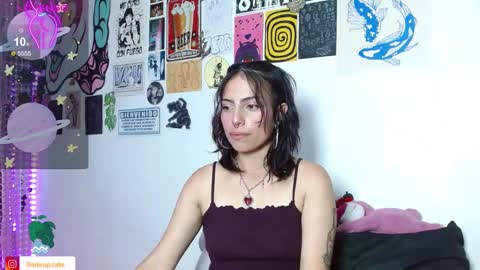 Zara Flores online show from March 11, 2025, 3:37 am