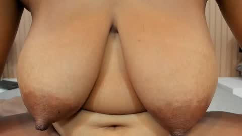 Snapshot of zara_lopez chatting on October 21, 2025, 11:55 am zara lopez online show from October 21, 2025, 11:55 am