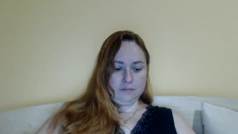 Snapshot of zara_red chatting on June 21, 2026, 7:33 am Kate. if im not here im here foxy red333 online show from June 21, 2026, 7:33 am