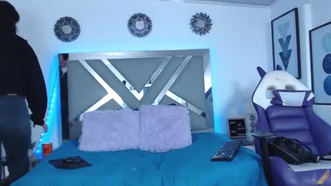 zaradames_ online show from December 5, 2024, 10:23 am