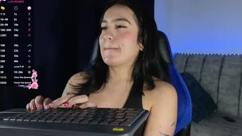 zaradames_ online show from May 9, 2026, 3:56 am