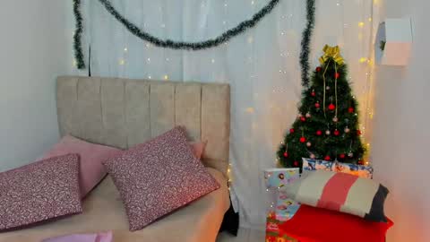 Zara . online show from December 3, 2024, 12:06 pm