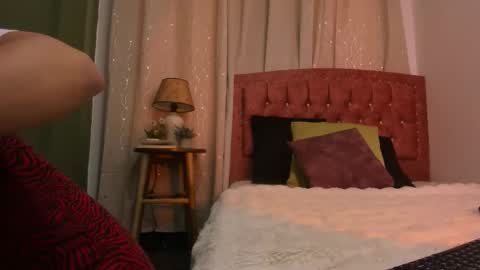 Zara . online show from October 18, 2025, 11:55 am