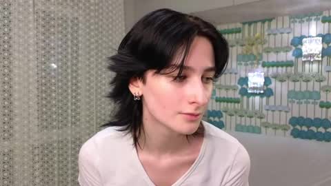 Zara online show from February 10, 2025, 10:51 pm