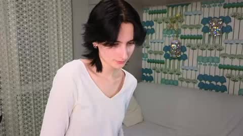 Zara online show from February 11, 2025, 10:39 pm