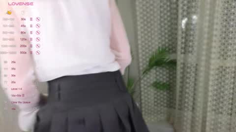 Zara online show from February 19, 2025, 10:20 pm
