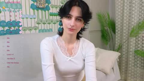 Zara online show from February 23, 2025, 4:02 pm
