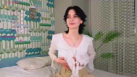 Zara online show from March 1, 2025, 5:05 pm