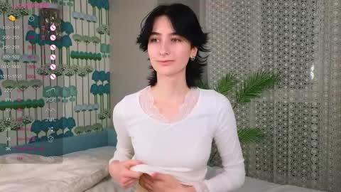 Zara online show from March 4, 2025, 4:41 pm