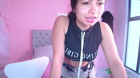 Zarah  online show from December 6, 2024, 4:17 pm