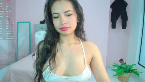 Zarah  online show from January 28, 2025, 8:04 pm
