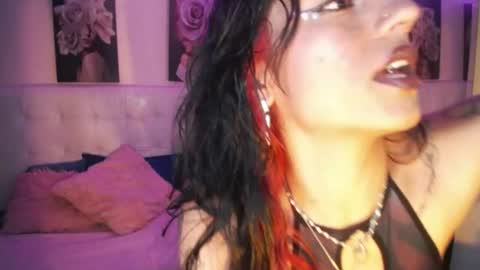 Snapshot of zarahbennet chatting on June 18, 2026, 1:26 pm Zarah online show from June 18, 2026, 1:26 pm