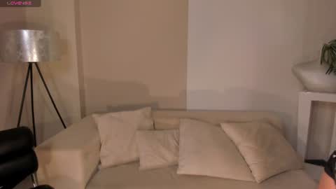 Zara  online show from June 13, 2026, 8:18 pm