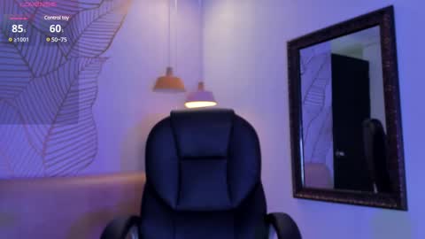 Zara Lim  online show from February 24, 2025, 12:37 pm