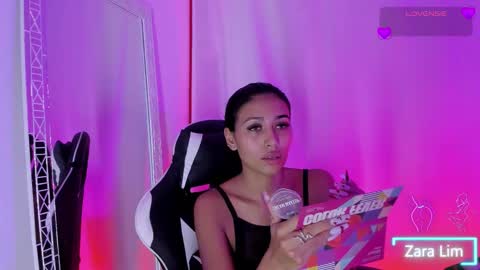 Zara Lim  online show from October 3, 2025, 6:16 pm