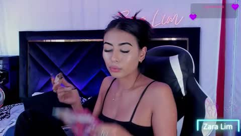 Zara Lim  online show from October 29, 2025, 6:53 pm