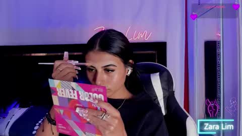 Zara Lim  online show from October 30, 2025, 9:59 pm