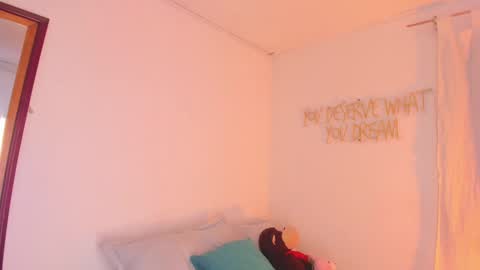 Snapshot of zaraparkers chatting on September 18, 2025, 8:55 pm online show from September 18, 2025, 8:55 pm