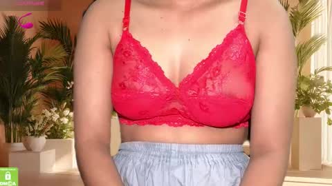 Snapshot of zararaina chatting on March 18, 2026, 10:46 pm zararaina online show from March 18, 2026, 10:46 pm