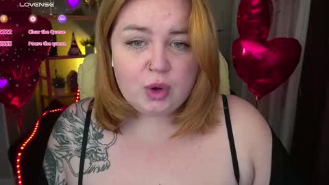 Lola online show from February 21, 2025, 9:22 pm