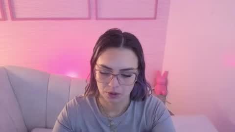 Snapshot of zarcasutra_t chatting on August 5, 2026, 12:52 pm Isabella online show from August 5, 2026, 12:52 pm