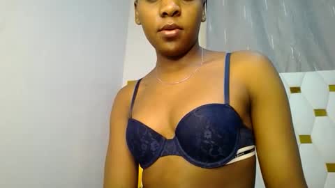 Snapshot of zariah011 chatting on May 6, 2026, 10:04 pm zariah online show from May 6, 2026, 10:04 pm
