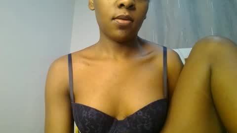 zariah online show from June 22, 2026, 3:25 am