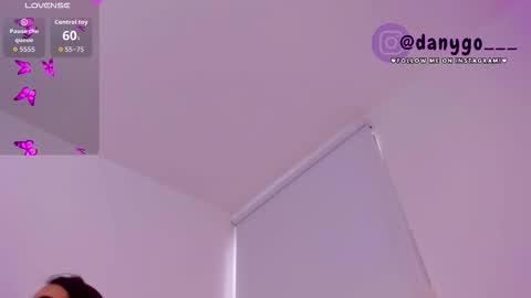 Zariana online show from November 29, 2025, 7:06 pm