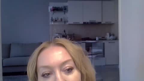 Snapshot of zarinaswift chatting on January 31, 2025, 4:47 am Zarina Swift online show from January 31, 2025, 4:47 am