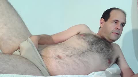 Snapshot of zasss40 chatting on December 2, 2025, 1:22 am Alex online show from December 2, 2025, 1:22 am