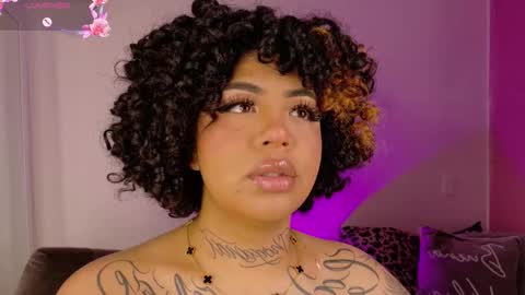 zaya_1 online show from January 19, 2026, 1:04 pm