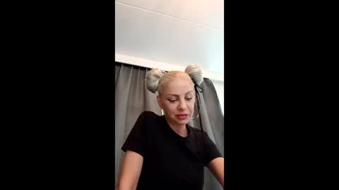 Zaya online show from March 24, 2026, 2:44 pm