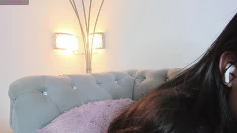  Zayda  online show from December 18, 2024, 11:40 pm