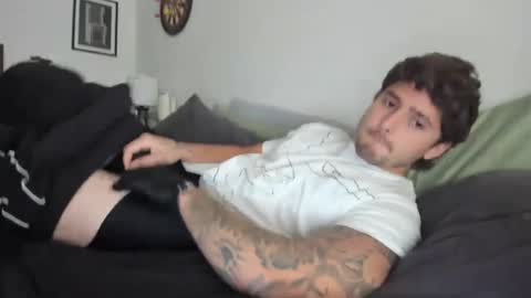 Snapshot of zaylanez chatting on January 3, 2025, 8:01 pm Zay lanez online show from January 3, 2025, 8:01 pm