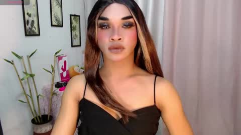 Snapshot of zaynelustts chatting on December 3, 2025, 11:19 am zaynelustts online show from December 3, 2025, 11:19 am