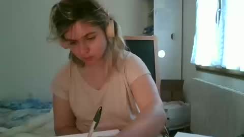 Snapshot of zazbella chatting on March 11, 2026, 8:42 am zazbella online show from March 11, 2026, 8:42 am