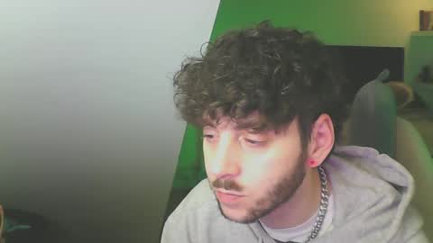 Snapshot of zedbooy chatting on December 21, 2024, 8:10 pm Zed online show from December 21, 2024, 8:10 pm