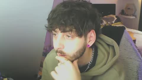 Snapshot of zedbooy chatting on December 31, 2024, 12:15 pm Zed online show from December 31, 2024, 12:15 pm