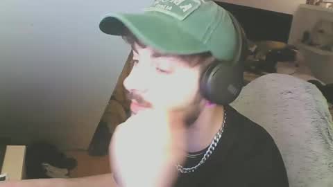 Snapshot of zedbooy chatting on March 5, 2025, 8:42 pm Zed online show from March 5, 2025, 8:42 pm