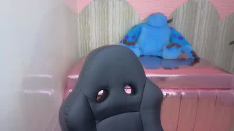 Zedin online show from May 7, 2026, 1:16 pm