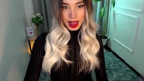 Snapshot of zelainalovetocum chatting on January 18, 2025, 12:47 pm zelainalovetocum online show from January 18, 2025, 12:47 pm