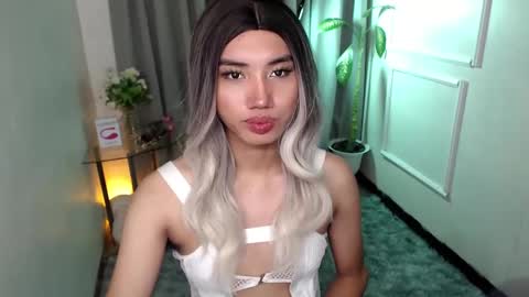 Snapshot of zelainalovetocum chatting on January 22, 2025, 2:48 am zelainalovetocum online show from January 22, 2025, 2:48 am