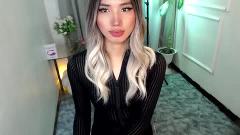 Snapshot of zelainalovetocum chatting on January 31, 2025, 8:01 am zelainalovetocum online show from January 31, 2025, 8:01 am