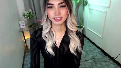 Snapshot of zelainalovetocum chatting on February 3, 2025, 4:57 am zelainalovetocum online show from February 3, 2025, 4:57 am