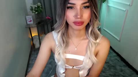 Snapshot of zelainalovetocum chatting on February 6, 2025, 9:00 am zelainalovetocum online show from February 6, 2025, 9:00 am