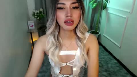 Snapshot of zelainalovetocum chatting on February 8, 2025, 4:14 am zelainalovetocum online show from February 8, 2025, 4:14 am