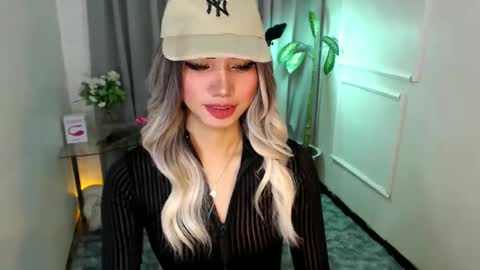 Snapshot of zelainalovetocum chatting on February 11, 2025, 1:10 am zelainalovetocum online show from February 11, 2025, 1:10 am
