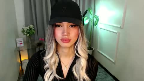 Snapshot of zelainalovetocum chatting on February 15, 2025, 4:03 am zelainalovetocum online show from February 15, 2025, 4:03 am